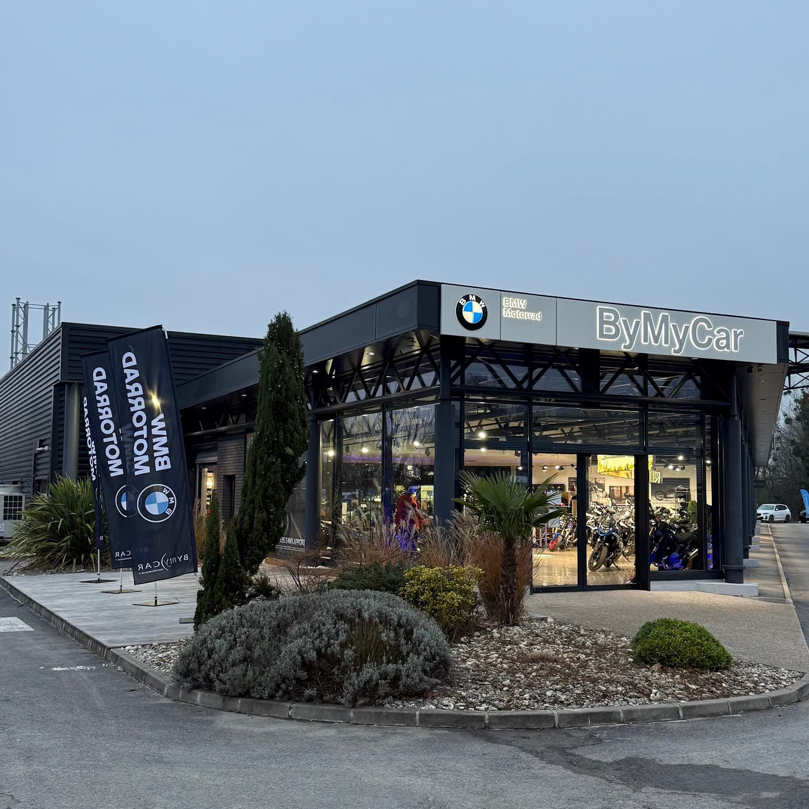 BMW Motorrad BYmyCAR 77