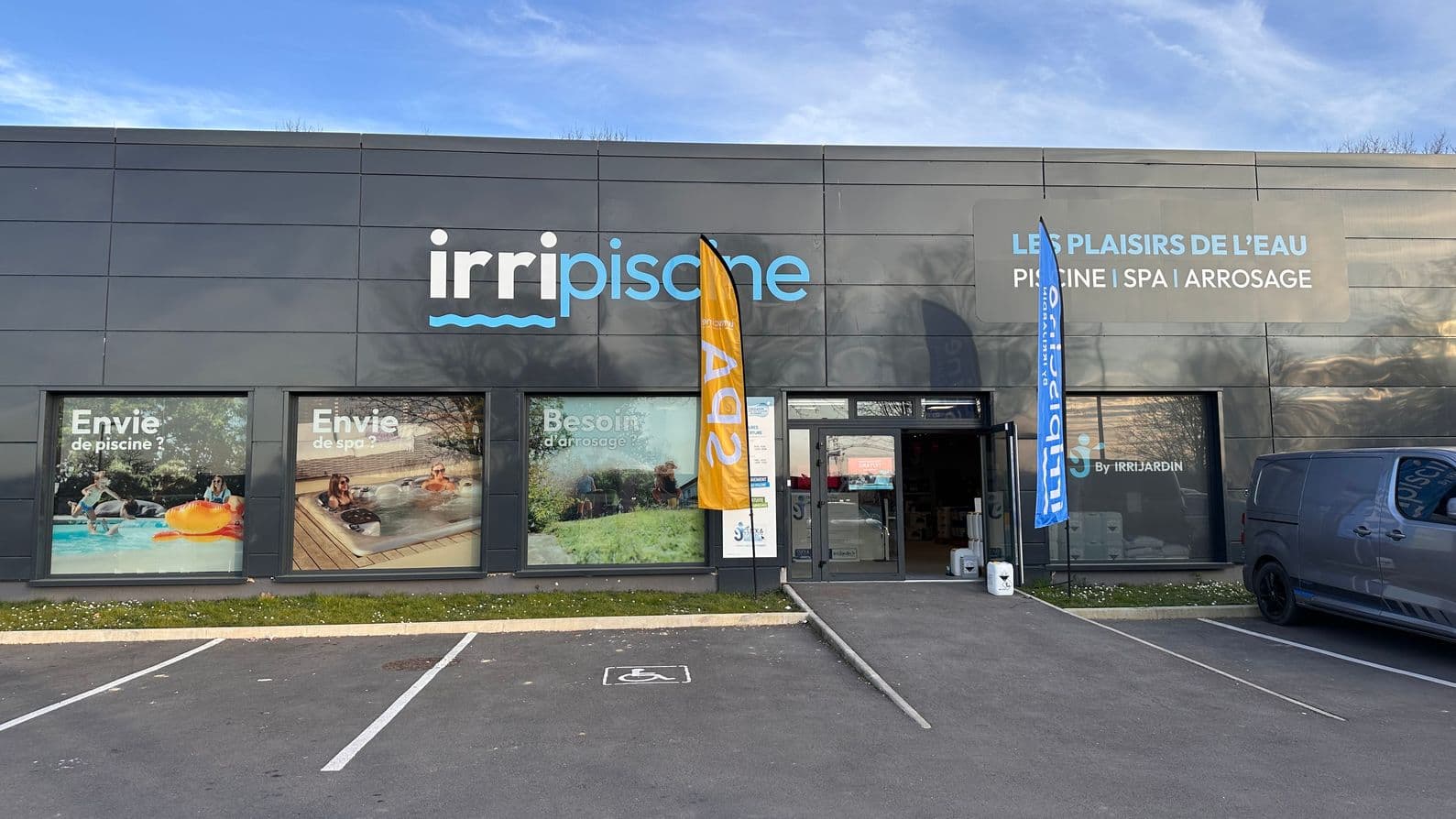 Irripiscine by Irrijardin St Thibault des Vignes