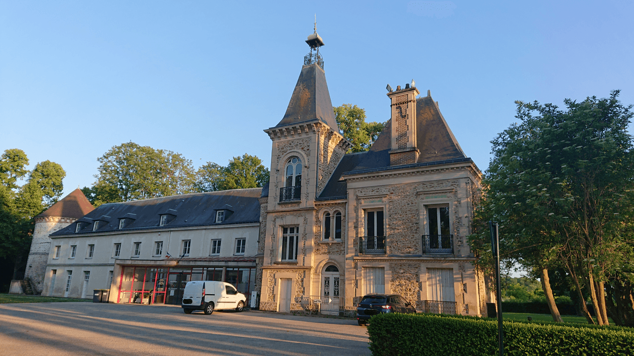 Where to Eat Near Disneyland Paris: Our Best Picks